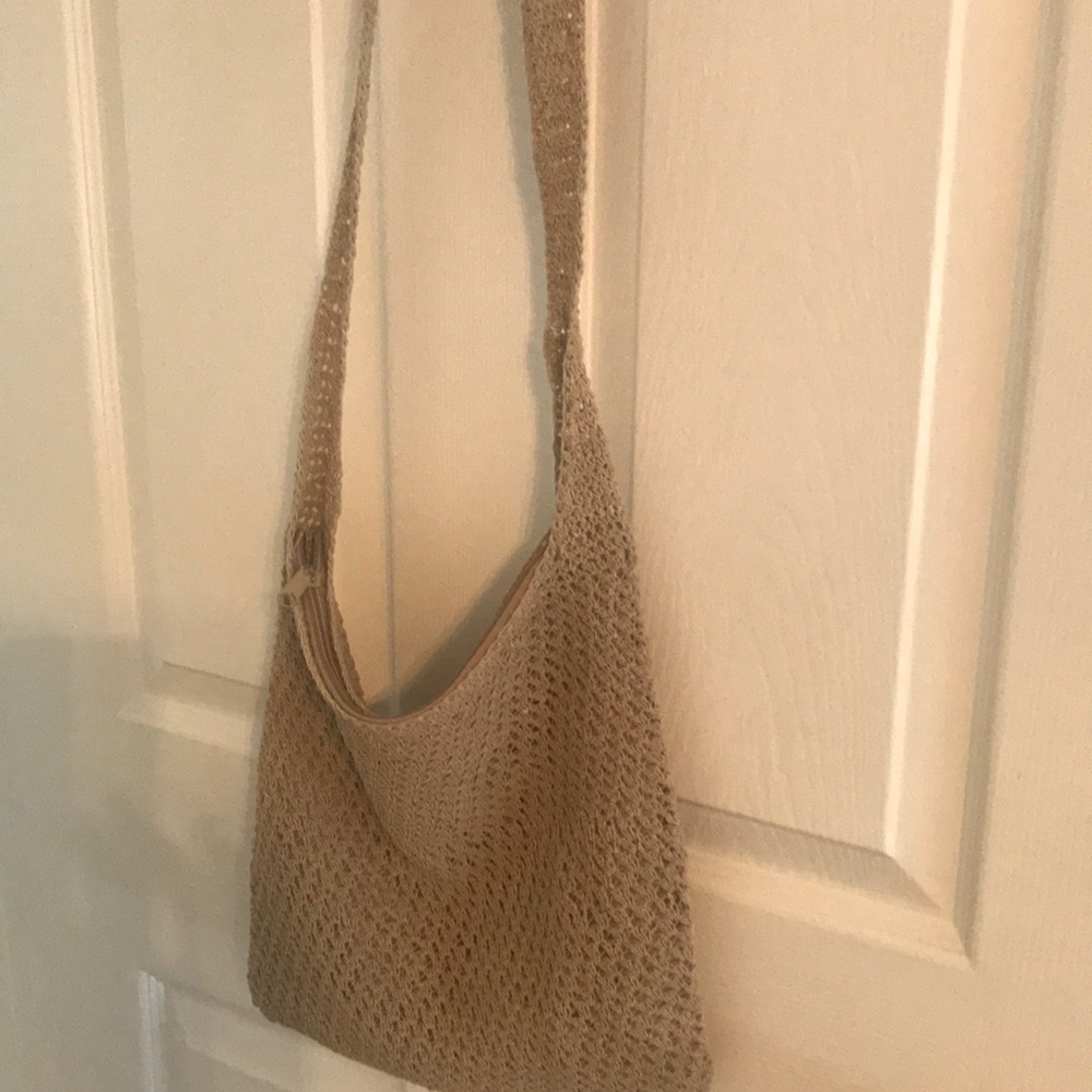 TanCrocheted bag
